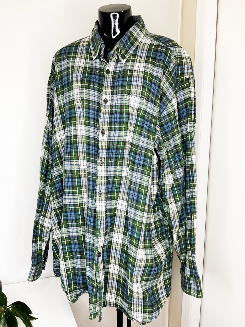 Vintage Eddie Bauer Green & Blue Soft Cotton Plaid Shirt - Picture 7 of 11
